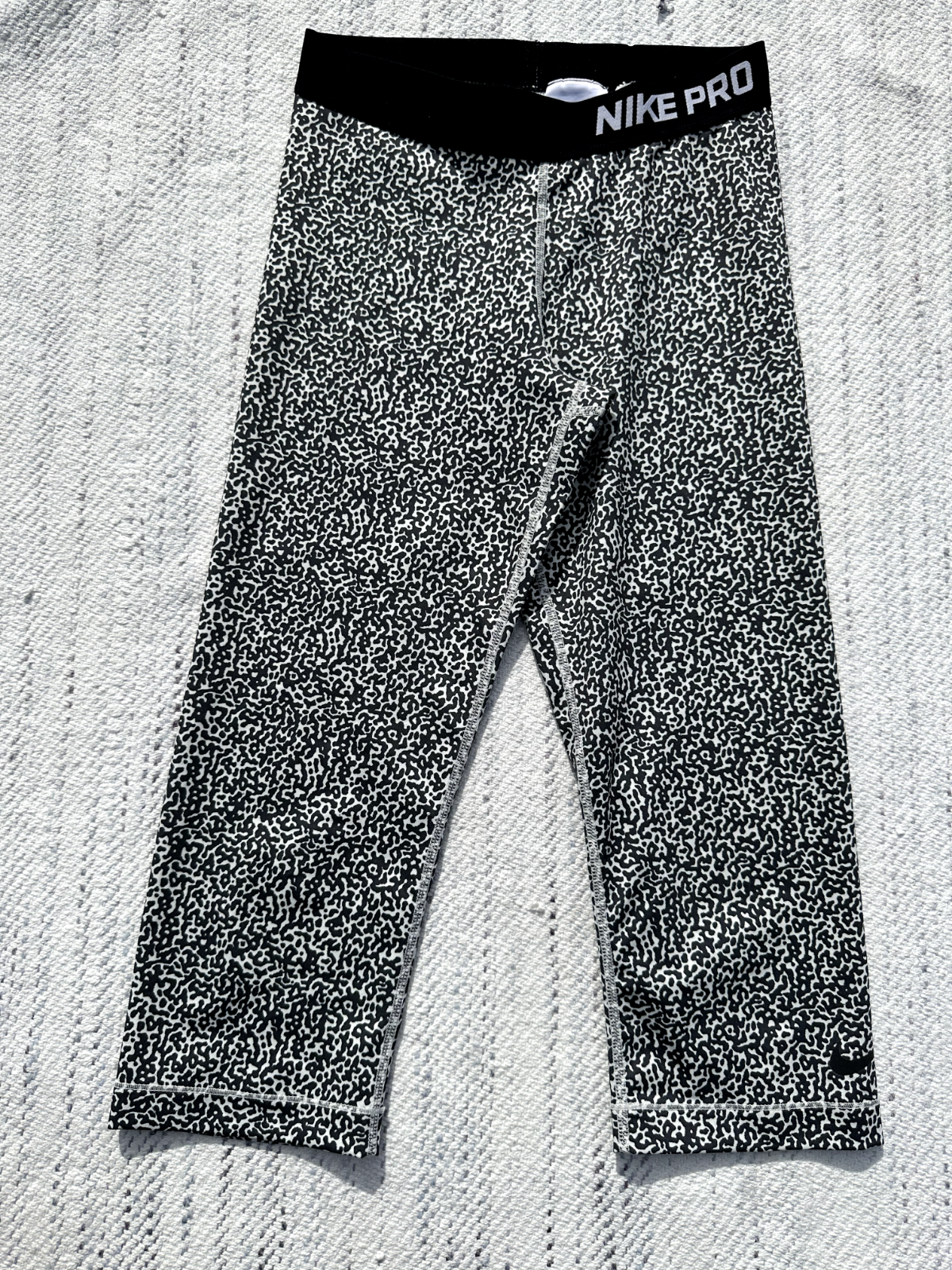 nike black cheetah leggings