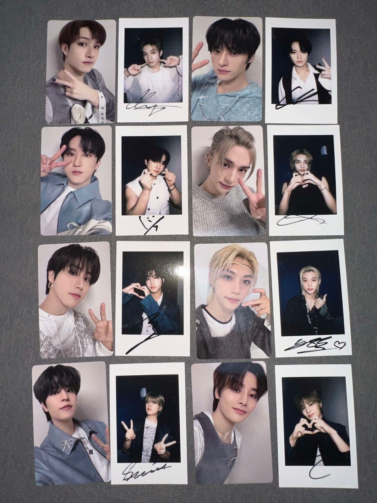 straykids yizhiyuトレカ 8枚 s-l400.jpg