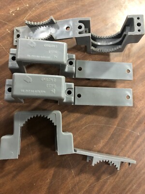 Carlon E978G 1-1/4'' Dbl Mount PVC Conduit Clamp