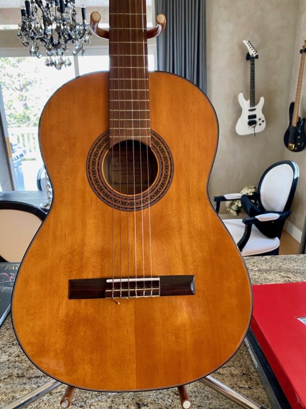Vintage JAPAN MADE 1969 KUROSAWA New Fujo Classical 6 String Vintage JAPAN MADE 1969 KUROSAWA New Fujo Classical 6 String