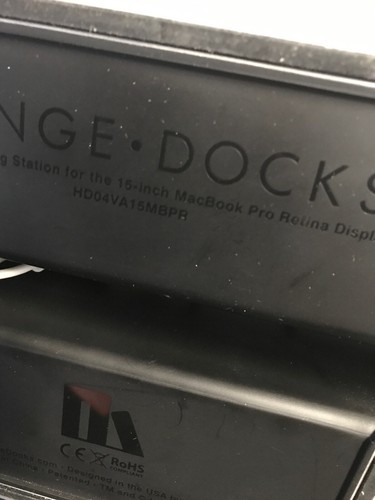 HENGE DOCKS VERTICAL DOCKING STATION FOR 15