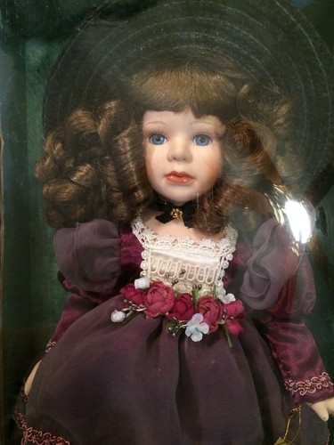 Limited Edition 16 Inch Seymour Mann Collection Doll- Heather