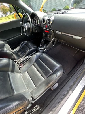 image 4 of interior