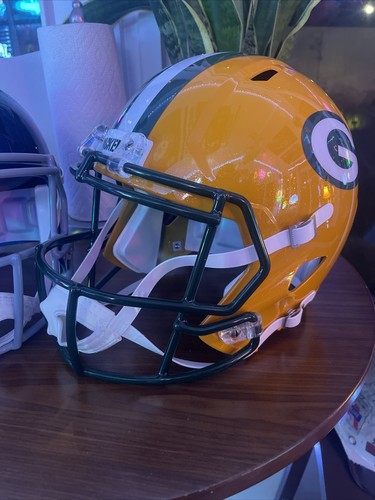 Green Bay Packers Riddell ヘルメット　Lサイズ Green Bay Packers Replica Speed | Replica Full Size | NFL