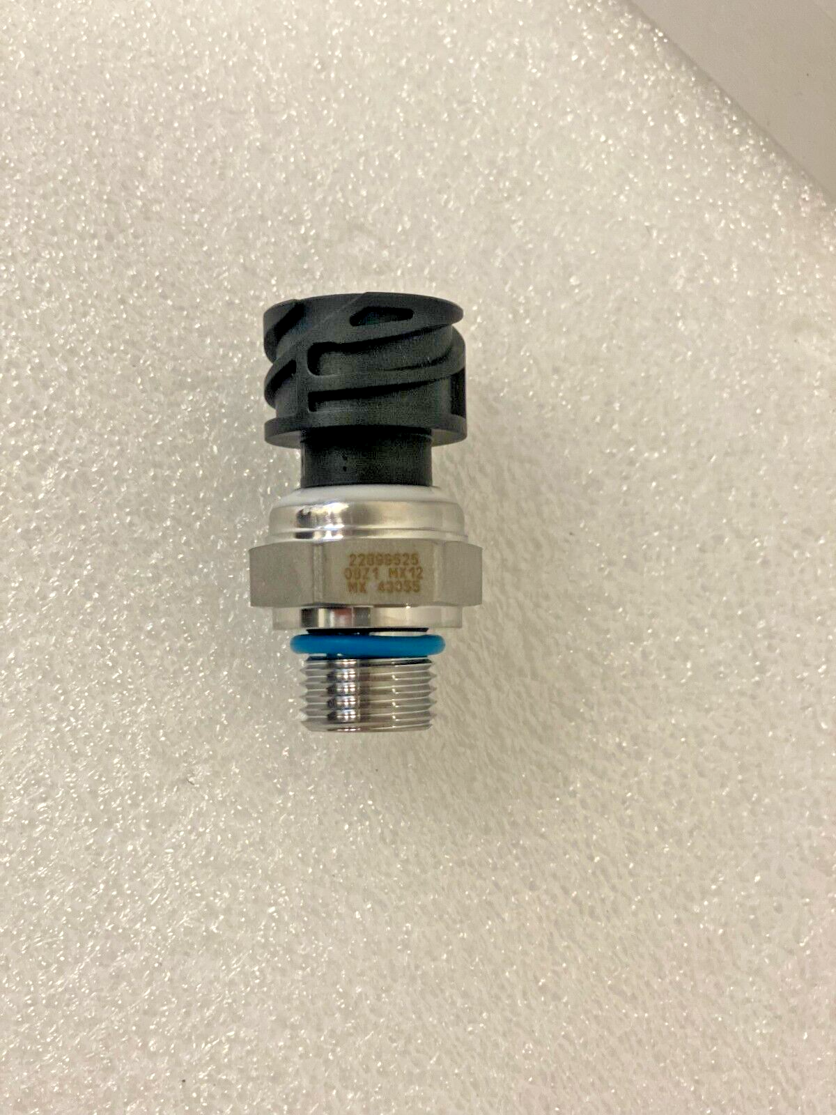 ゆ Volvo Oil Pressure Sensor D12 D13 21634021 22899626 20634019