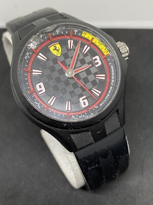 Scuderia Ferrari SF.01.3.47.0068 Boys Red Black Watch 38 mm Scuderia Ferrari SF.01.3.47.0068 Boys Red Black Watch 38 mm