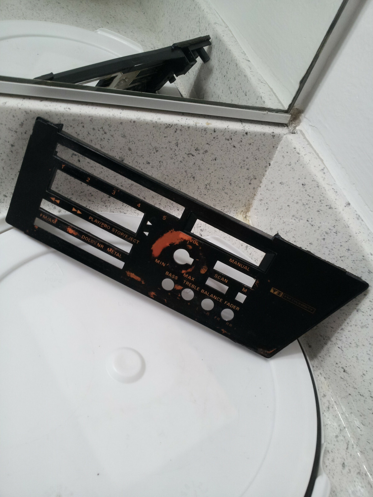 ベース J 87-89 NISSAN 300 ZX RADIO FACE PLATE - BLACK FOR BASE RADIO