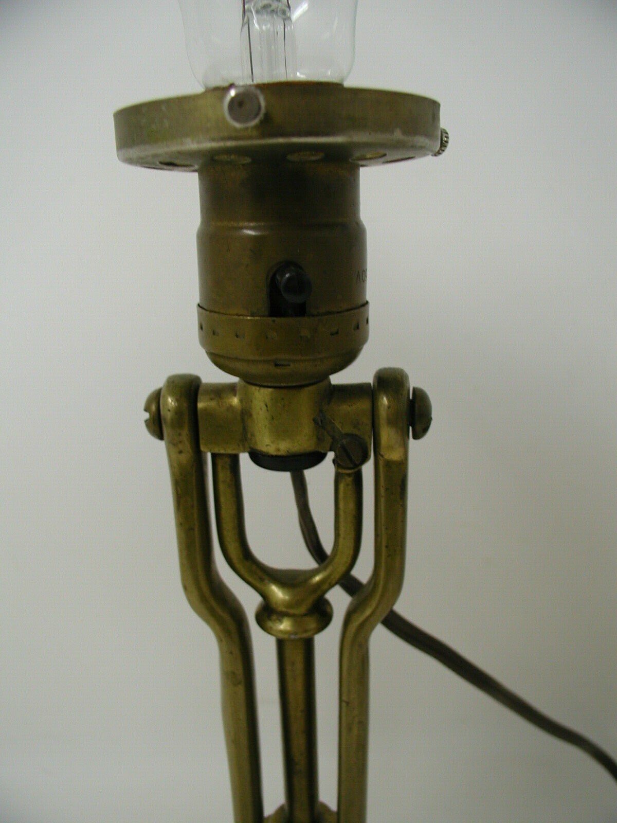 Vintage Brass Nautical Ships Gimbal Desk Wall Mount Lamp Light Maritime Marine