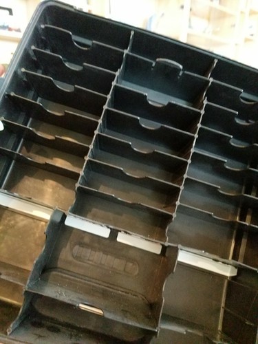 HOT WHEELS ROLLIN' 100 Car Case Travel Rolling Carry Case TARA Luggage HTF