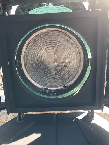 Bardwell & McAlister B&M Junior 2K Fresnel Focusing Studio Film Photo Vid Light