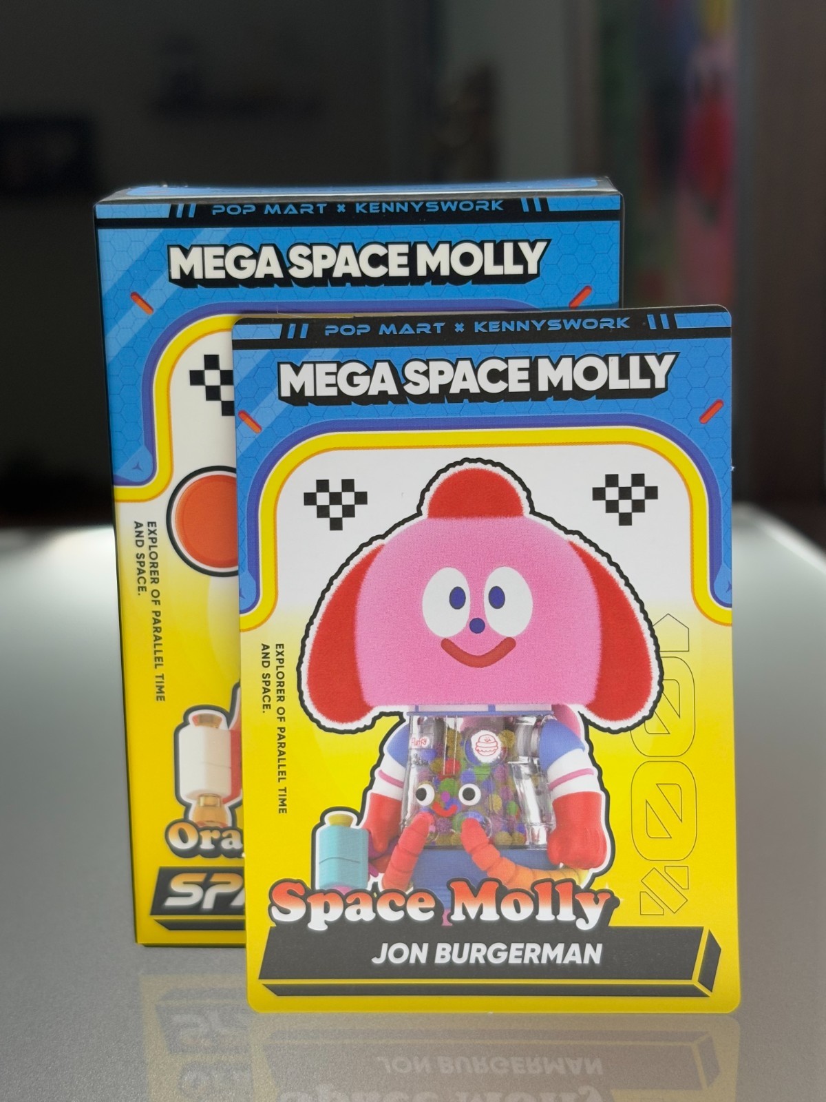 MEGASPACE MOLLY 100% シリーズ4 jon burgerman POP MART 🌈AUTHENTIC MEGA SPACE MOLLY 100% Series 4 Figure