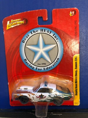 1/64 JOHNNY LIGHTNING BEAT THE HEAT DEPUTY DEAN MIRRA'S 71 CHEVROLET CAMARO Z/28