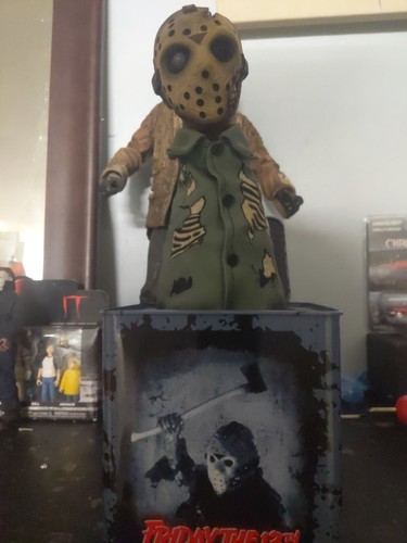チャッキー　フレディ　ジェイソンBURST A BOX MEZCO Burst-A-Box Friday The 13th Part VII: Jason Voorhees | Mezco