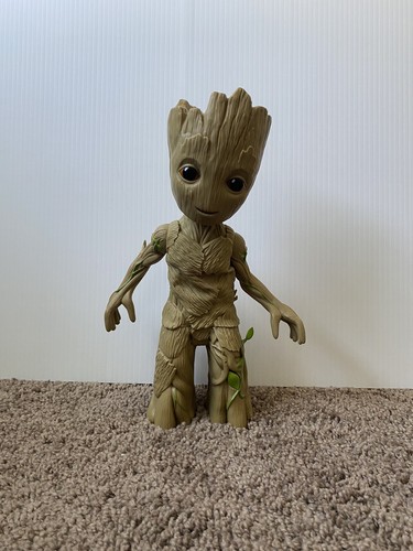 Toys R Us Groot Dancing Toy
