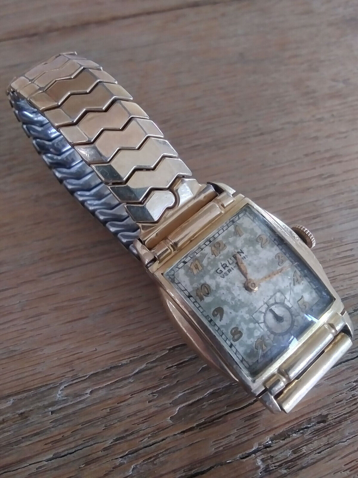 Vintage Gruen Veri-Thin, Mens, Manual Winding Wristwatch w Vintage Gruen Veri-Thin, Mens, Manual Winding Wristwatch w