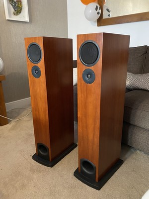 linn floor standing speakers