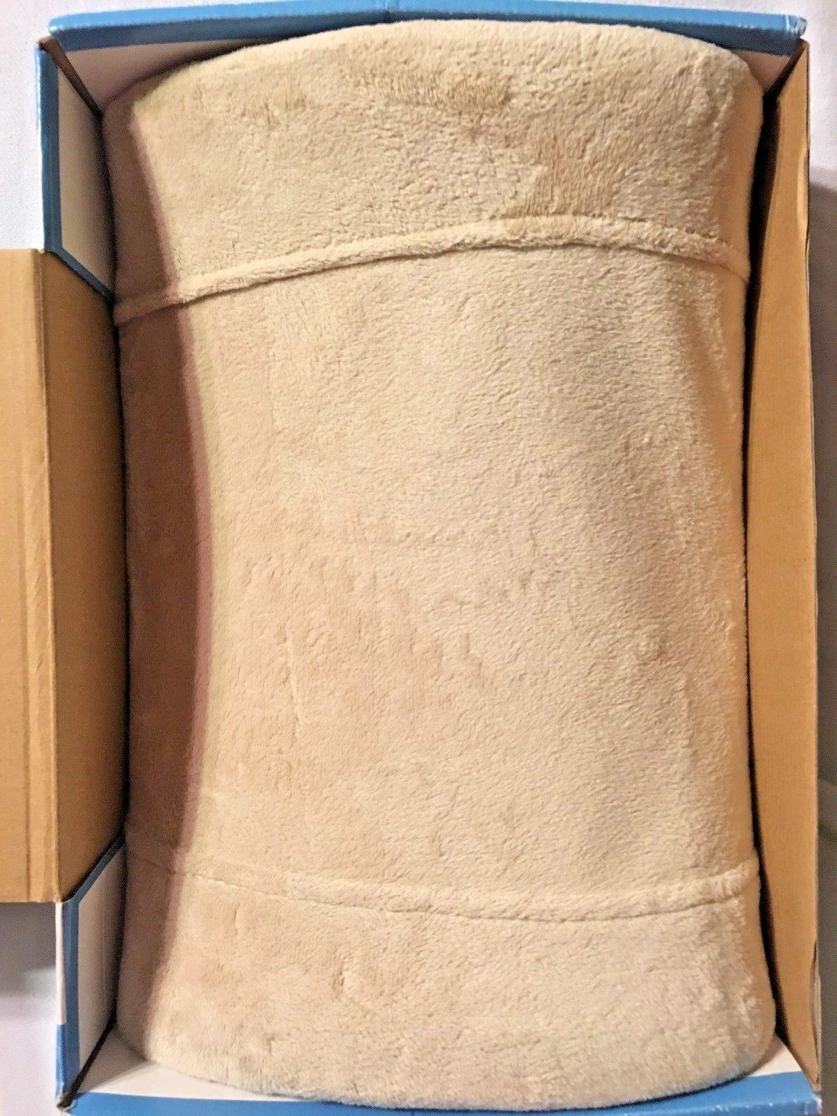 Spa Massage Lumbar Massager Contoured with Vibration Beige Velour NEW NIB