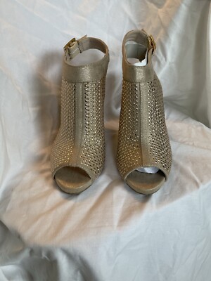 Jennifer Lopez Sasha Champagne Heels Size 6