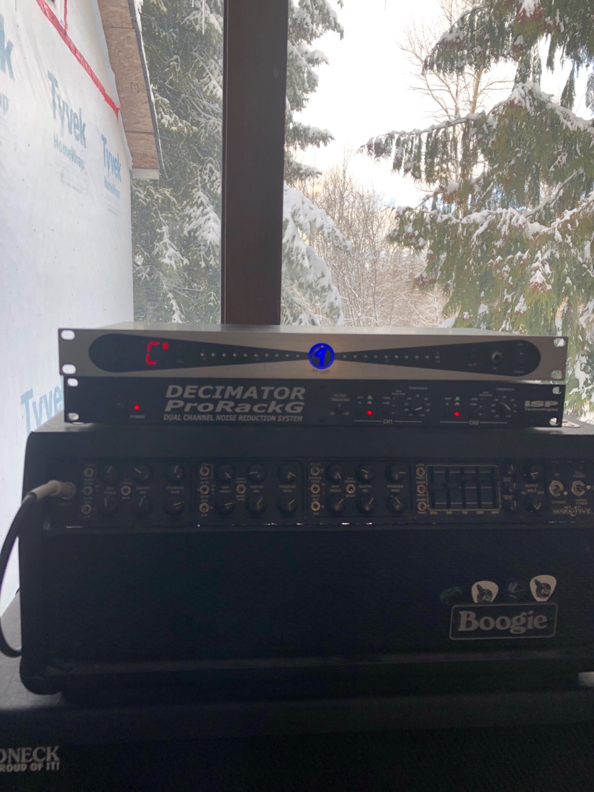 Fender RT 1000 - Rack Mount Guitar Tuner .. Rare.. Mint condition !