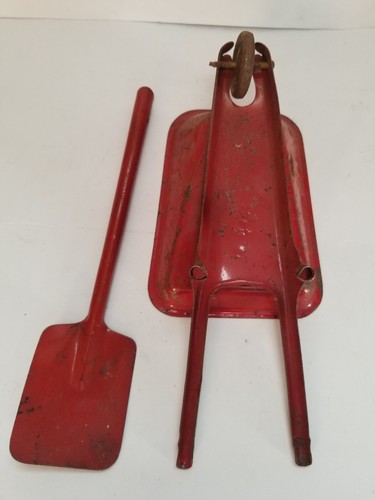 Marx Wyandotte Pressed Steel Toy Wheelbarrow & Shovel 1940'S Metal Wheel Red USA