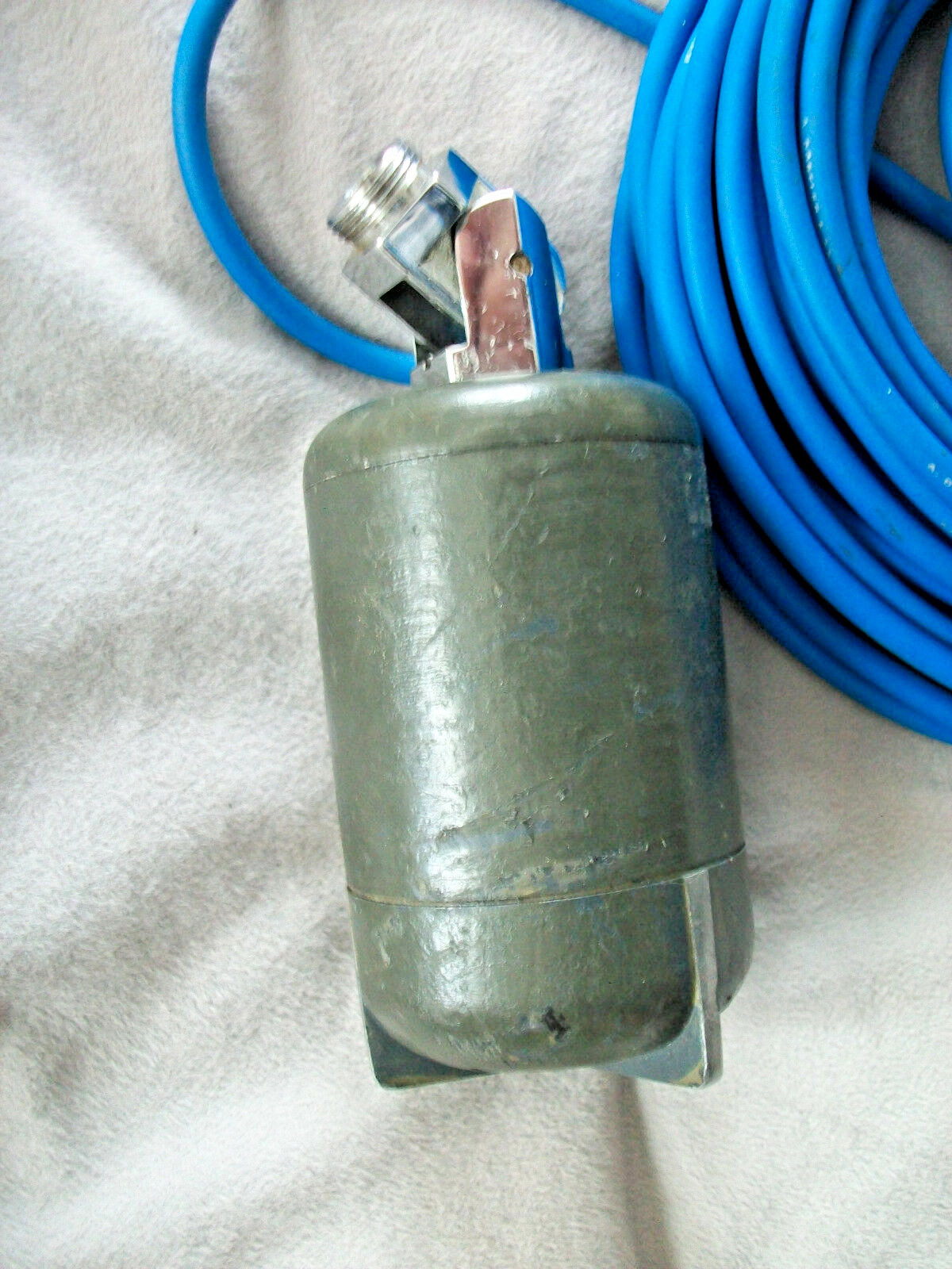 Working Vintage ALTEC 633A Microphone 