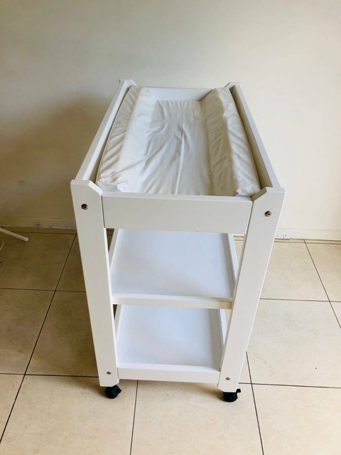 boori universal change table