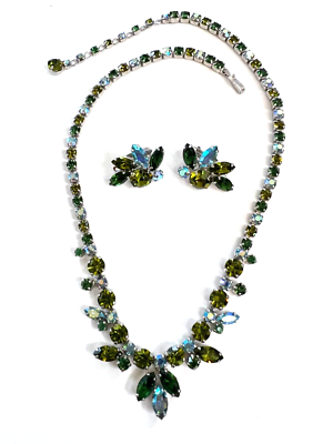 Mint green deals costume jewellery