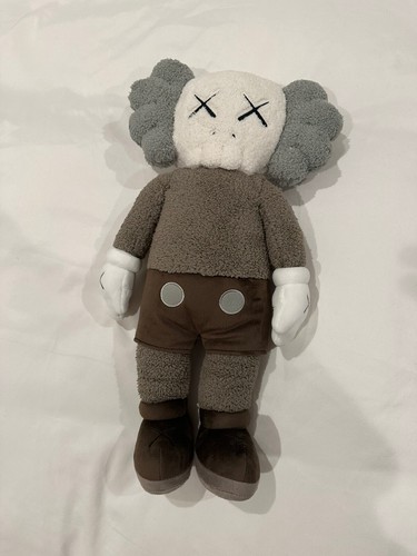 限定 KAWS HOLIDAY HONG KONG 20\