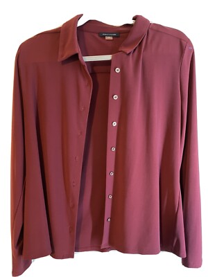 Women s Burgandy Tommy hilfiger button down shirt medium