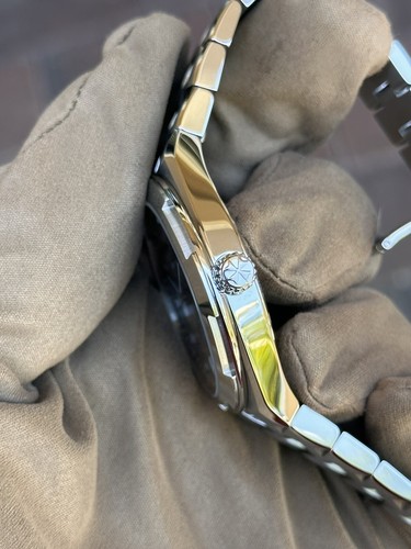 Pre-owned Vacheron Constantin 2024  Overseas Moonphase Retrograde Date