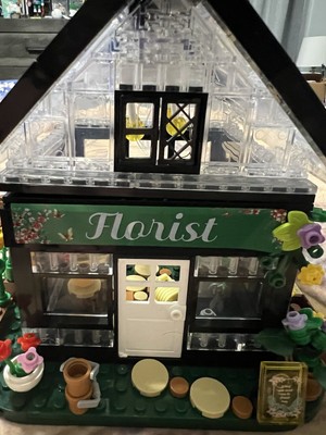 Flower House, with LED Lights Building Blocks Assembled