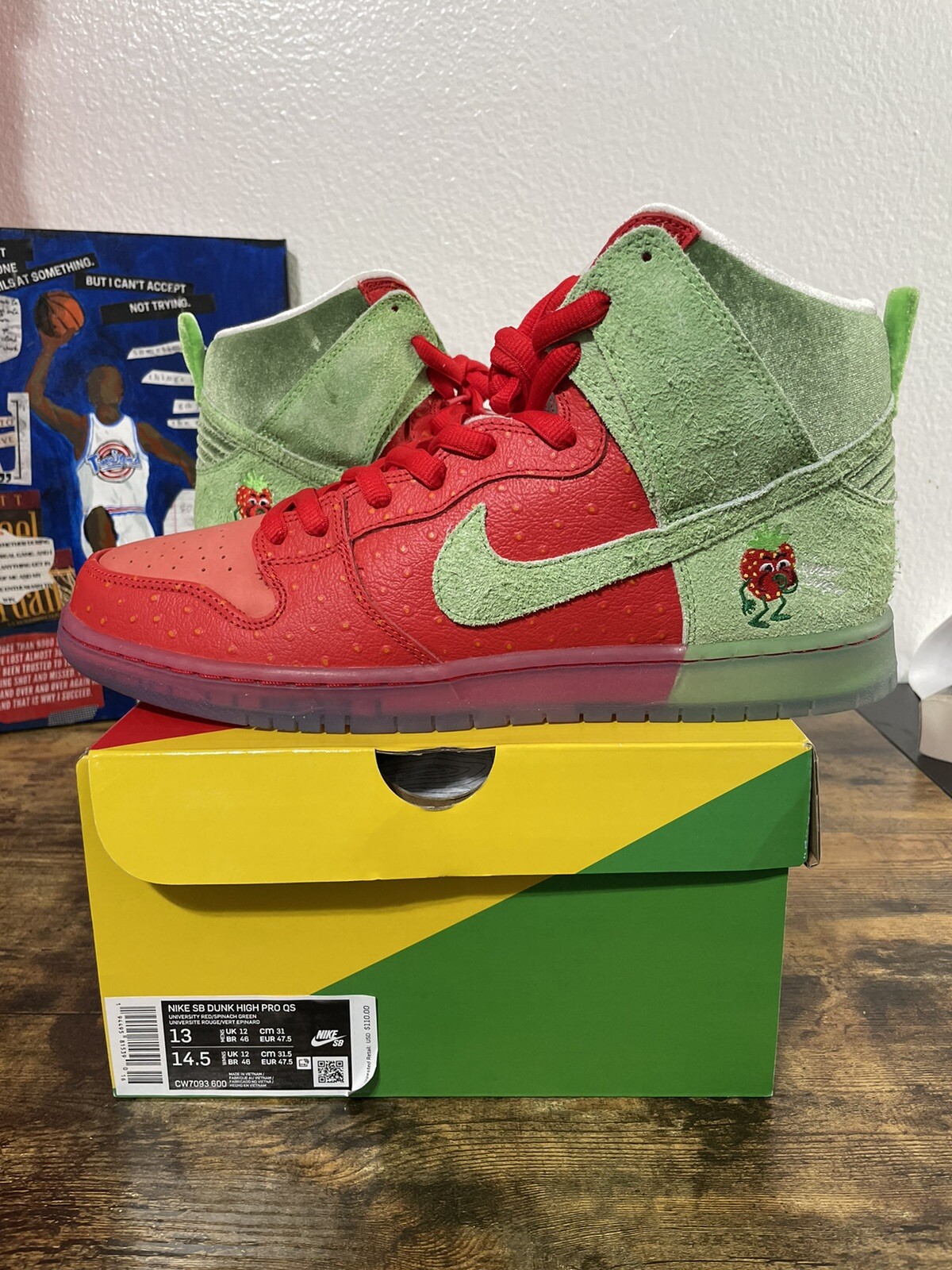 nike dunk strawberry cough