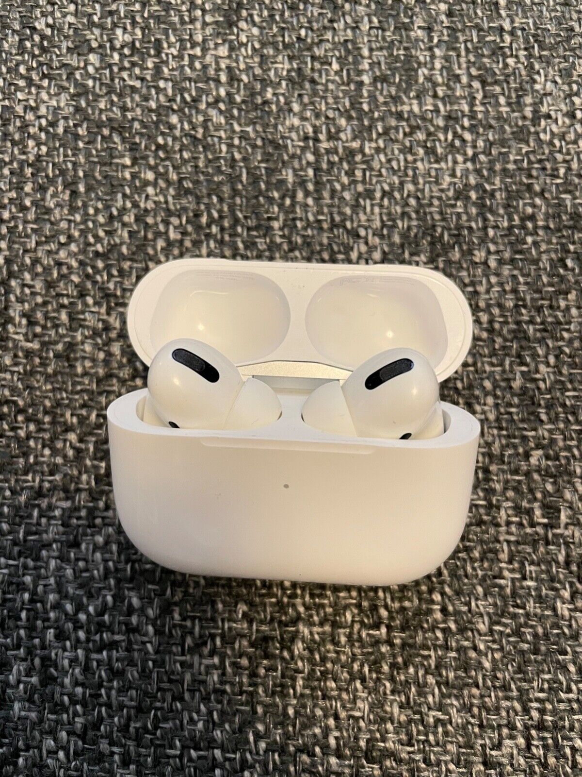 Apple AirPods Pro V1 | eBay Apple AirPods Pro V1 | eBay