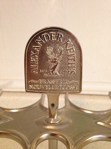 Set Of 4 Alexander Keith's Beer Glasses With Alexander Keith's Metal Glass Stand