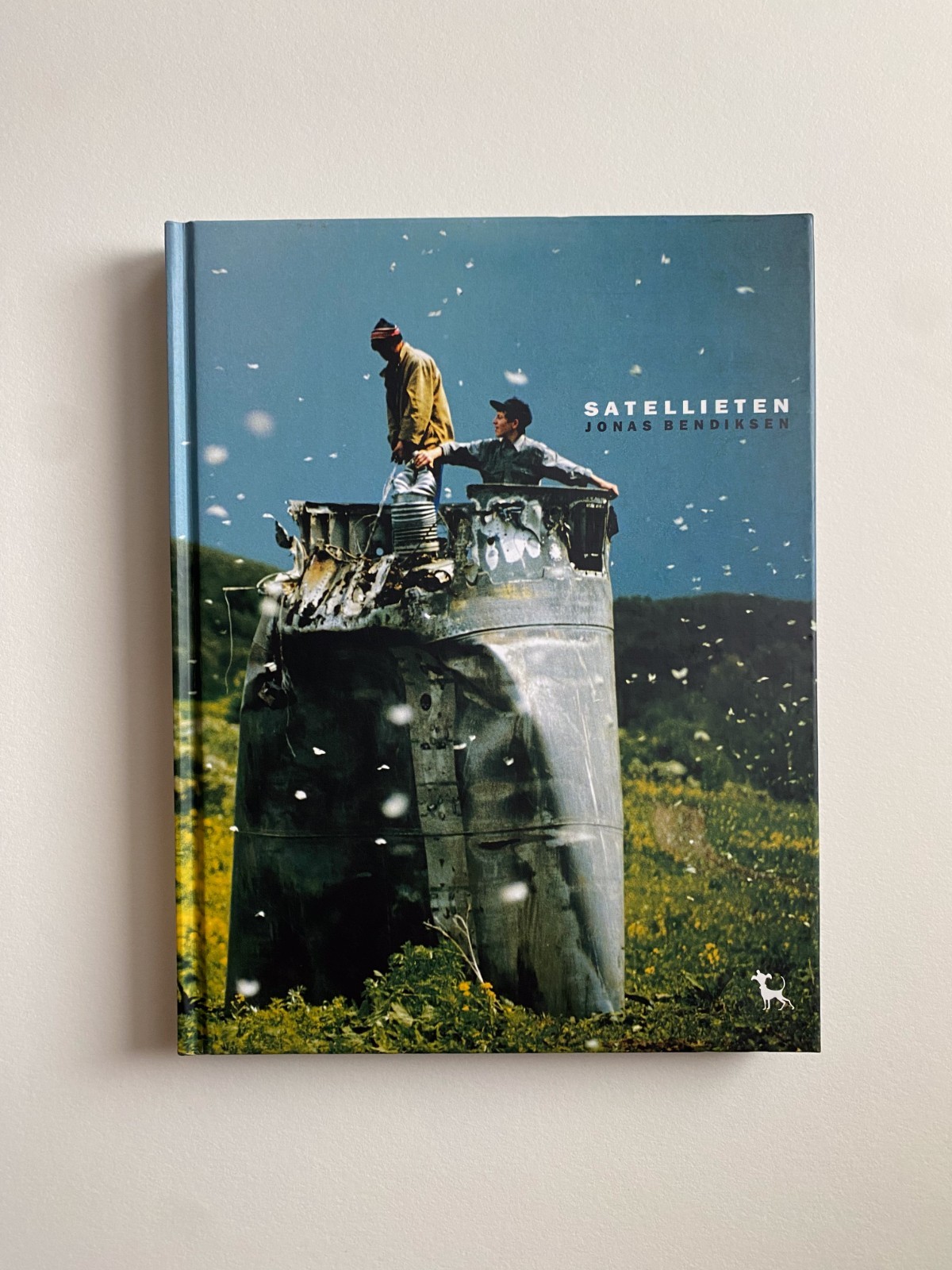 Satellites Jonas Bendiksen 写真集 Jonas Bendiksen's Satellites, 15