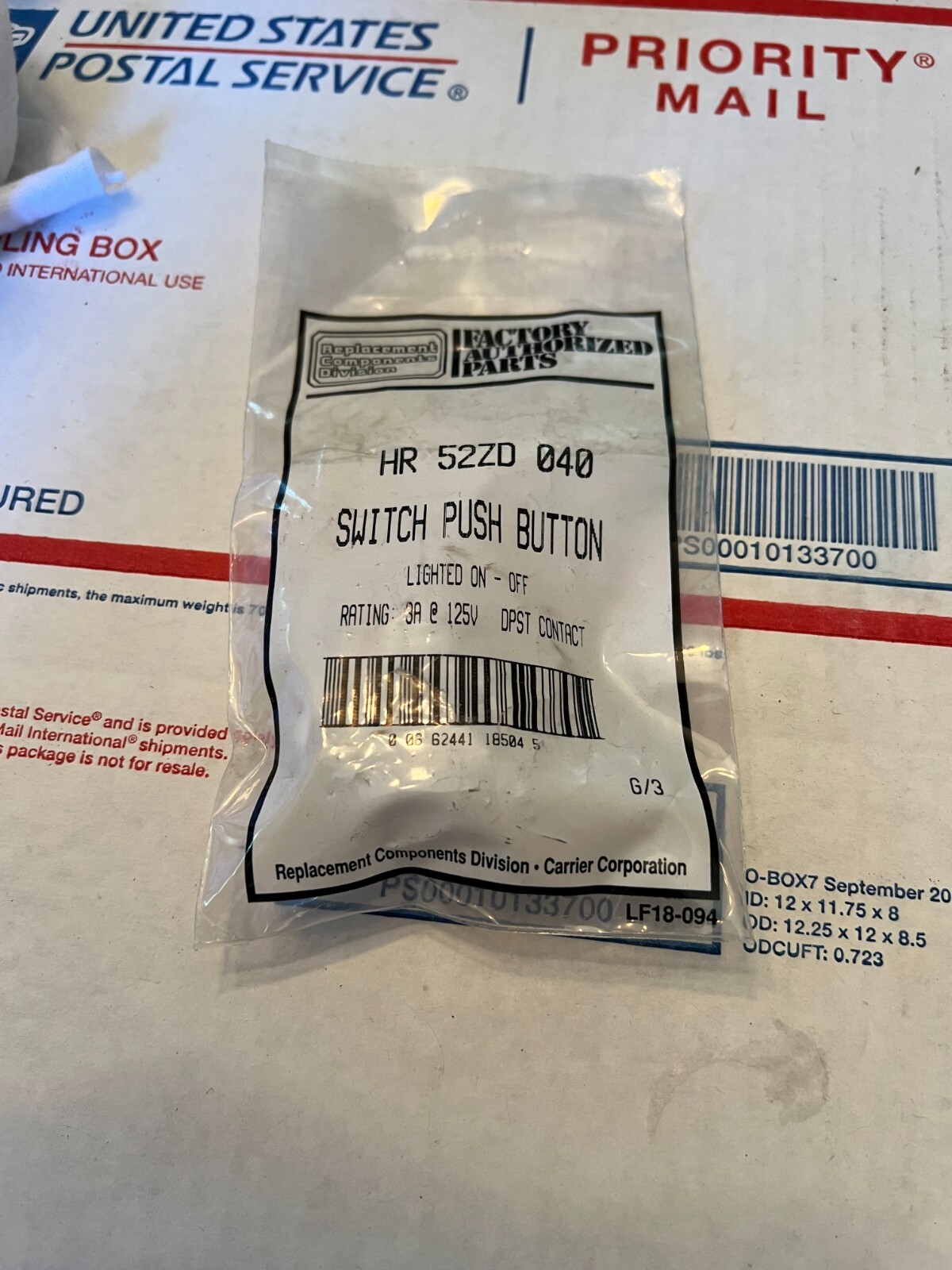 FACTORY AUTHORIZED PARTS SWITCH PUSH BUTTON, HR 52ZD 040 nos surplus