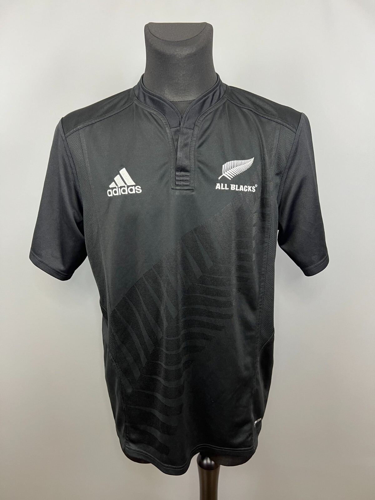 adidas all black jersey