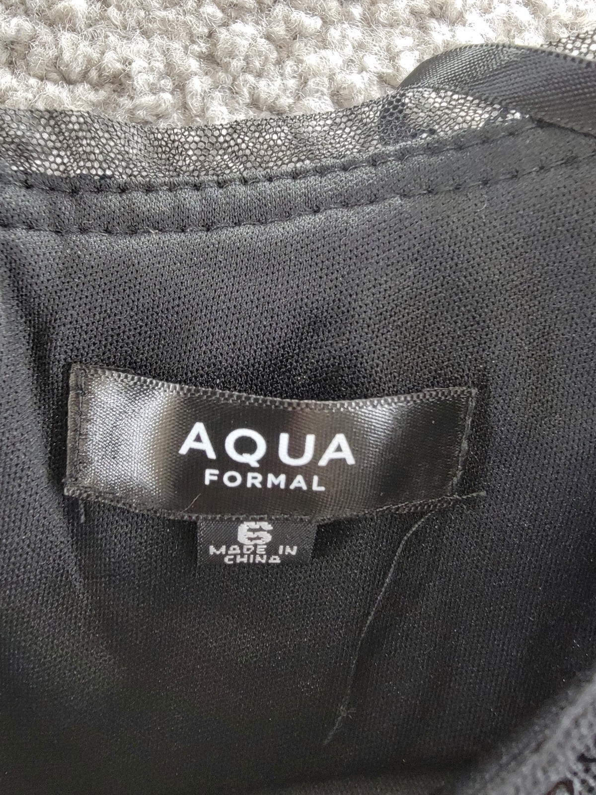 AQUA One Sleeve Sequin Gown Women's 6 Black Rosette Detail Back Zip Closure L/S - Picture 9 of 17