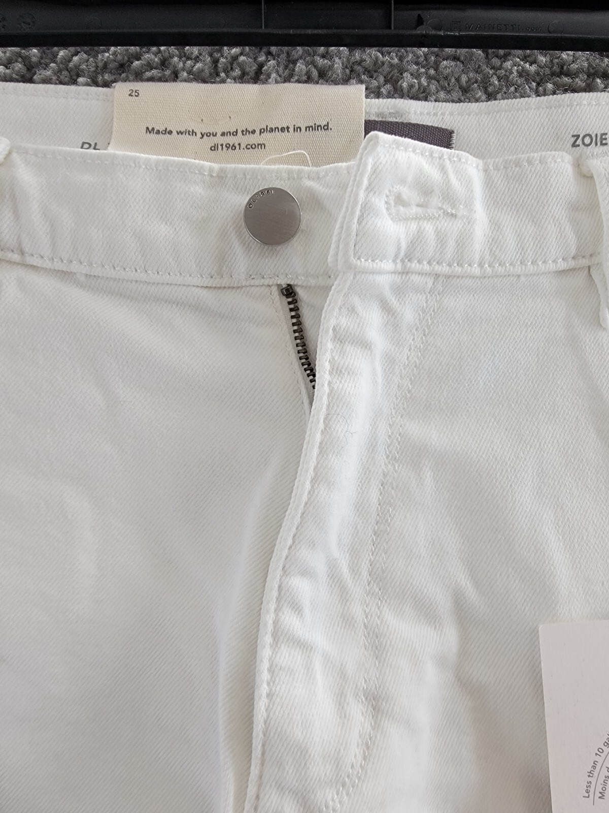 DL1961 Zoie Cutoff Denim Shorts Women's 25 White Frayed Hem Button Zip Closure - Picture 10 of 17