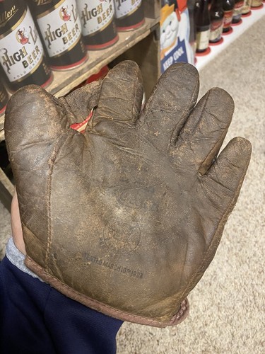 Mitt Patented March 10th 1908 Great Patina