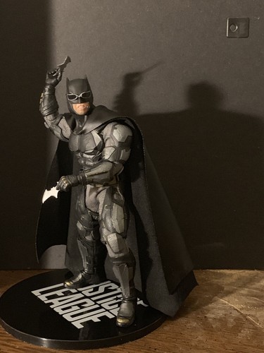 Mezco One 12 Collective Dc Justice League Movie Tactical