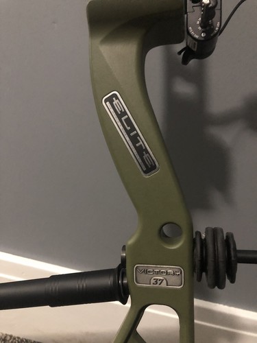 Elite Victory 37 Compound Bow Olive/Kuiu Camo 28.5/65