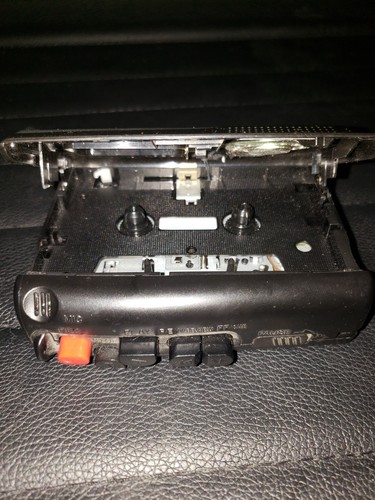 Sony TCM-16  Handheld Cassette Voice Recorder With Cassette