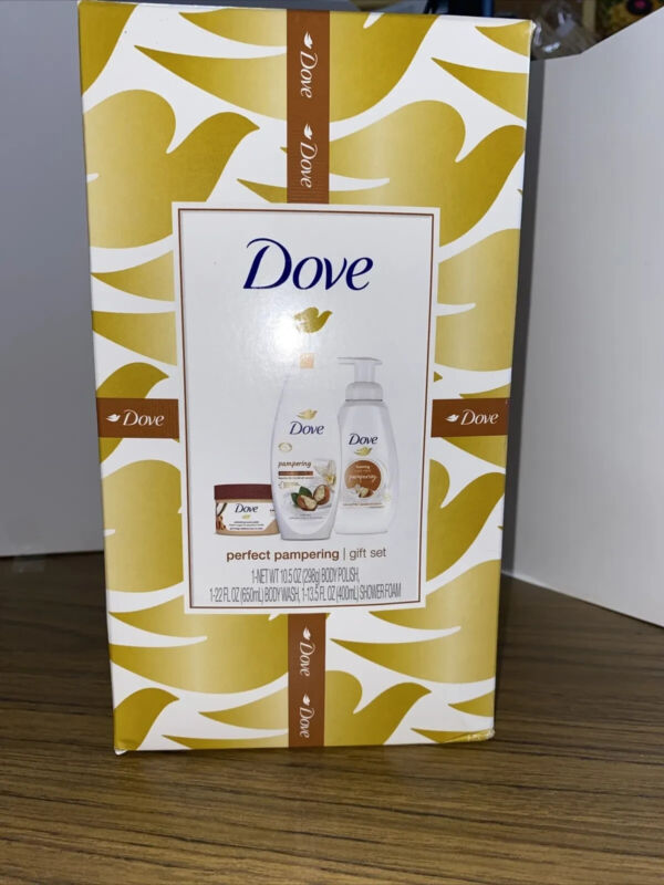 Dove Perfect Pampering Gift Set - Revitalizante Cherry Shower Collection