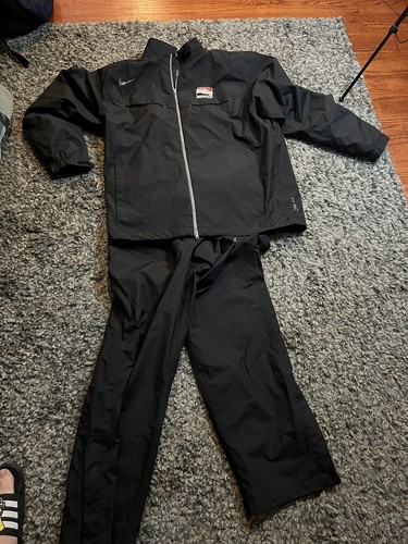 Xl Coat And L Pants