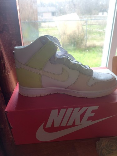 NIKE DUNK HI ダンク WDD1869 108WHITE/CSHMRE ナイキ ダンク ハイ NIKE W DUNK HIGH ホワイト&frasl;カシミア