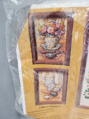 Vintage THE CREATIVE CIRCLE Stitchery Kit Le Boudoir bathroom vanity grandma