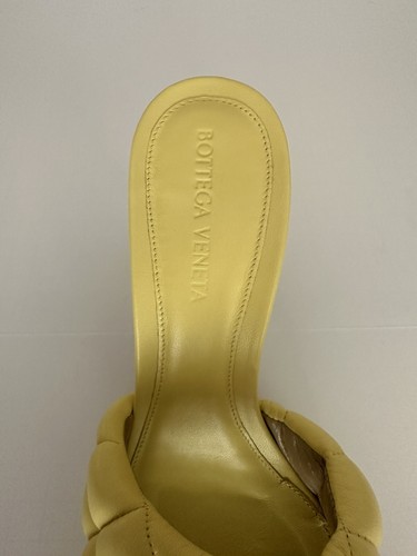Pre-owned Bottega Veneta $1200  Butterscotch Leather Mules 8 Us (38 Euro) 592015 It