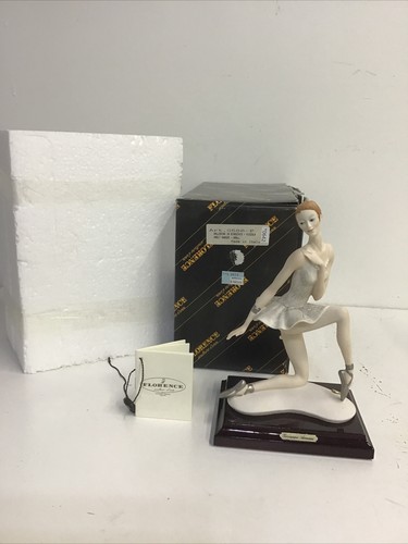 バレリーナ ポーセリン フィギュア ジュゼッペ・アルマーニ イタリア製 コレクタ バレリーナ ポーセリン フィギュア ジュゼッペ・アルマーニ
