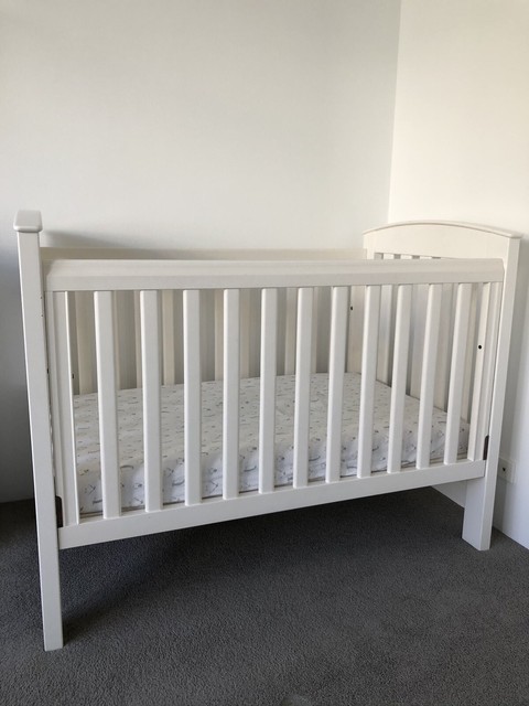 boori bassinet measurements